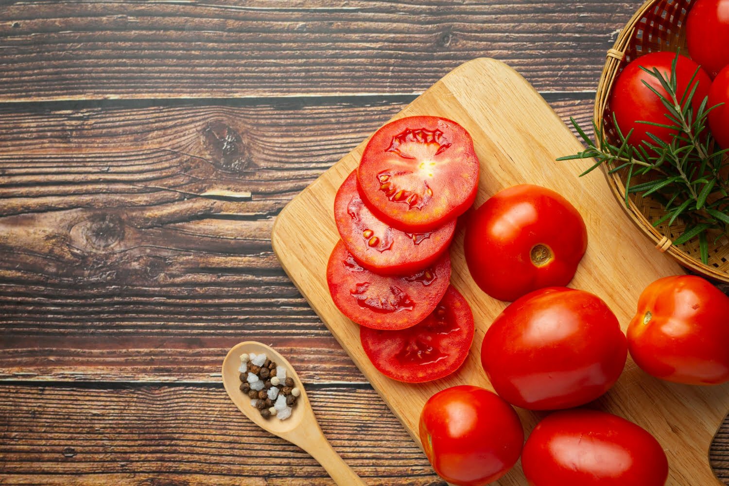 tomates y demás frutas que no deben estar en la nevera