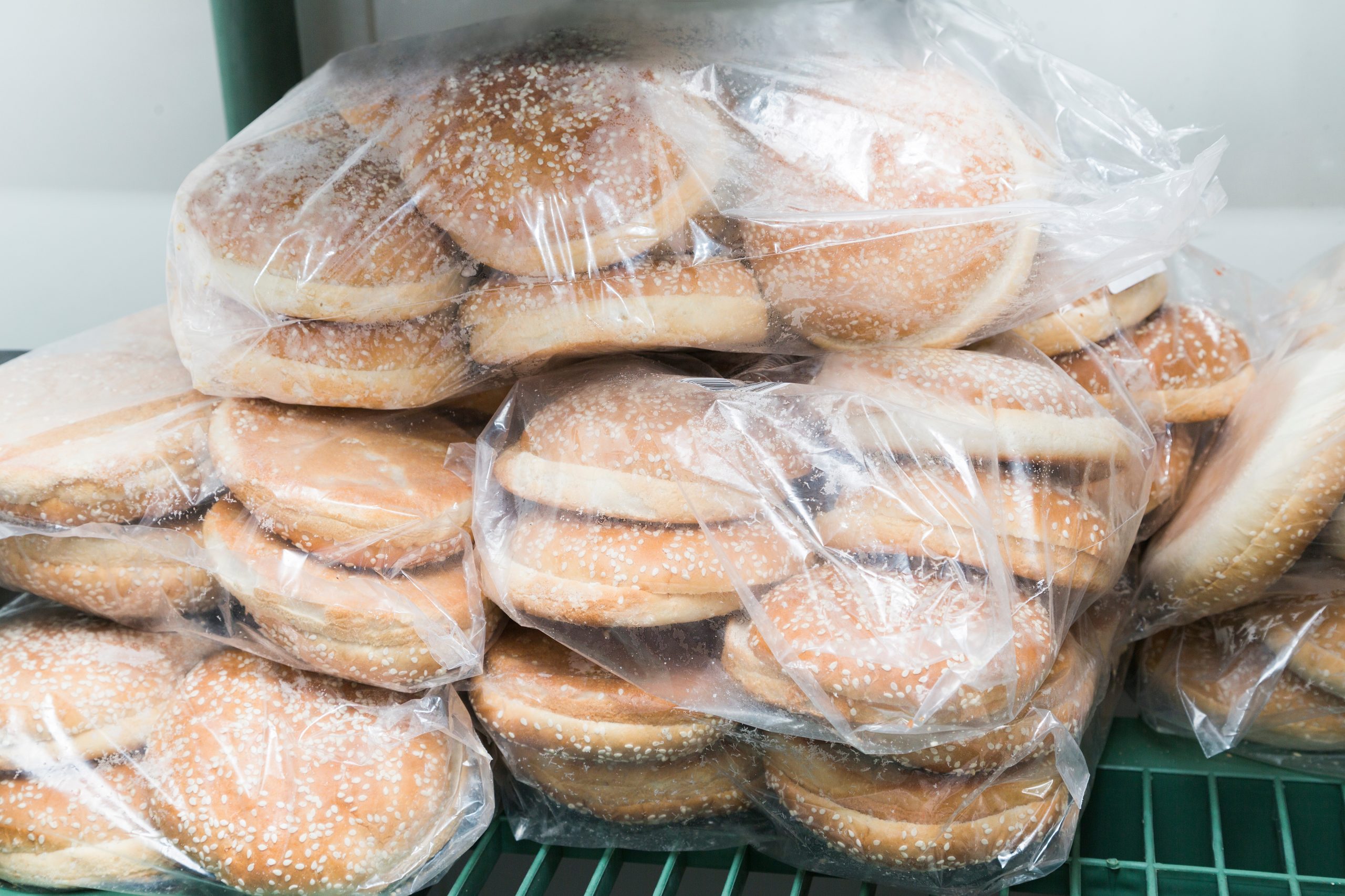 тесто в заморозке. можно ли замораживать булочки. можно ли замораживать булочки. можно ли замораживать булочки. готовая выпечка заморозка.