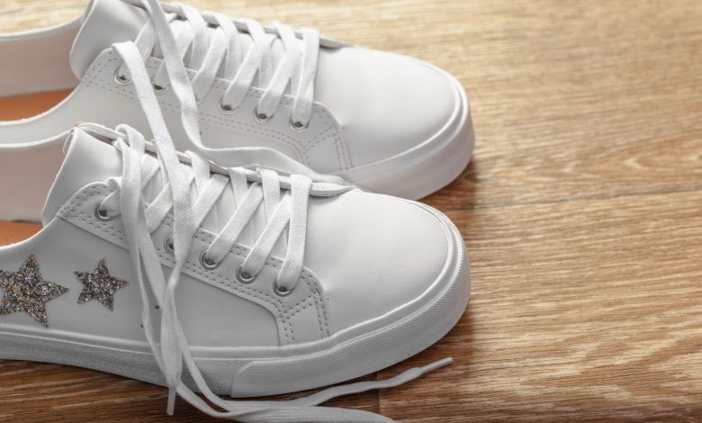 nuevas zapatillas suelas blancas