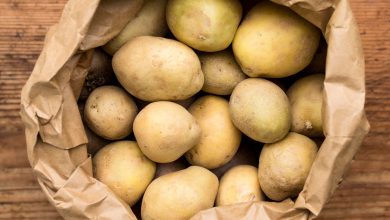Un truco muy simple para decir adiós a las papas con brotes