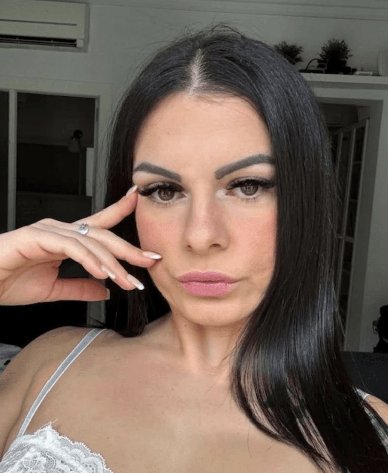 Pillan a una profesora de una escuela católica con OnlyFans y